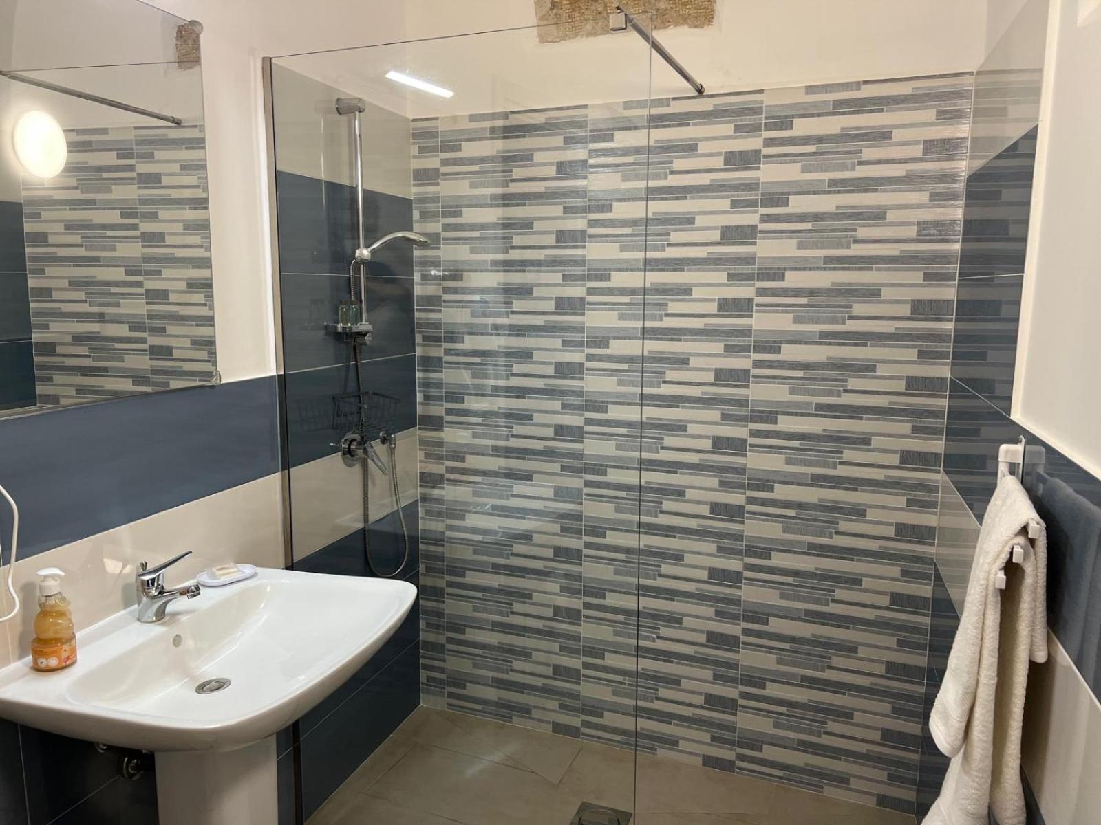 Madre Terra Apartment & Rooms تيراسيني المظهر الخارجي الصورة