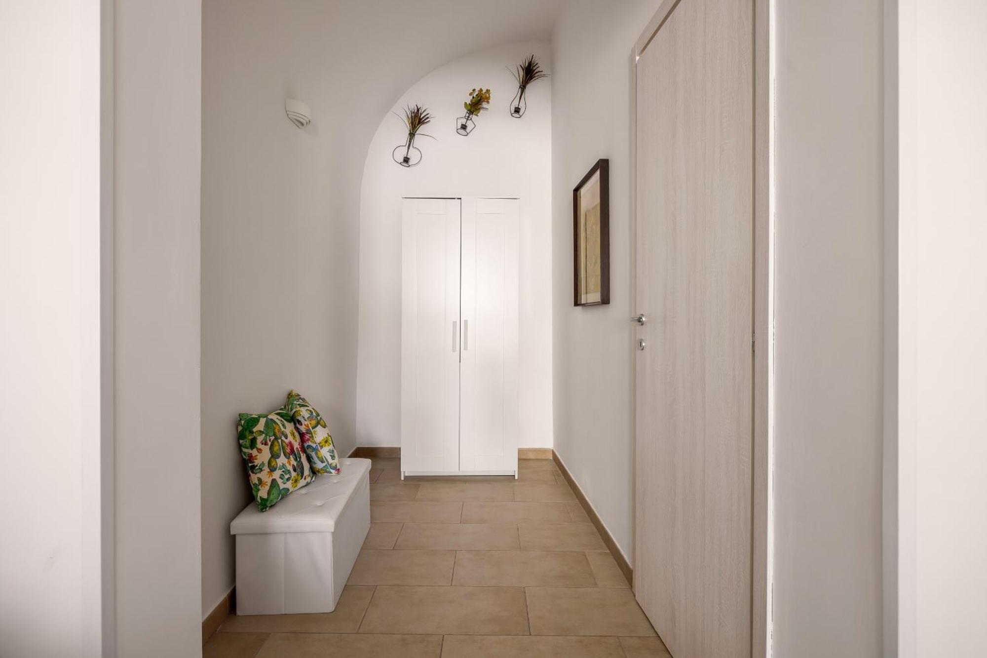 Madre Terra Apartment & Rooms تيراسيني المظهر الخارجي الصورة