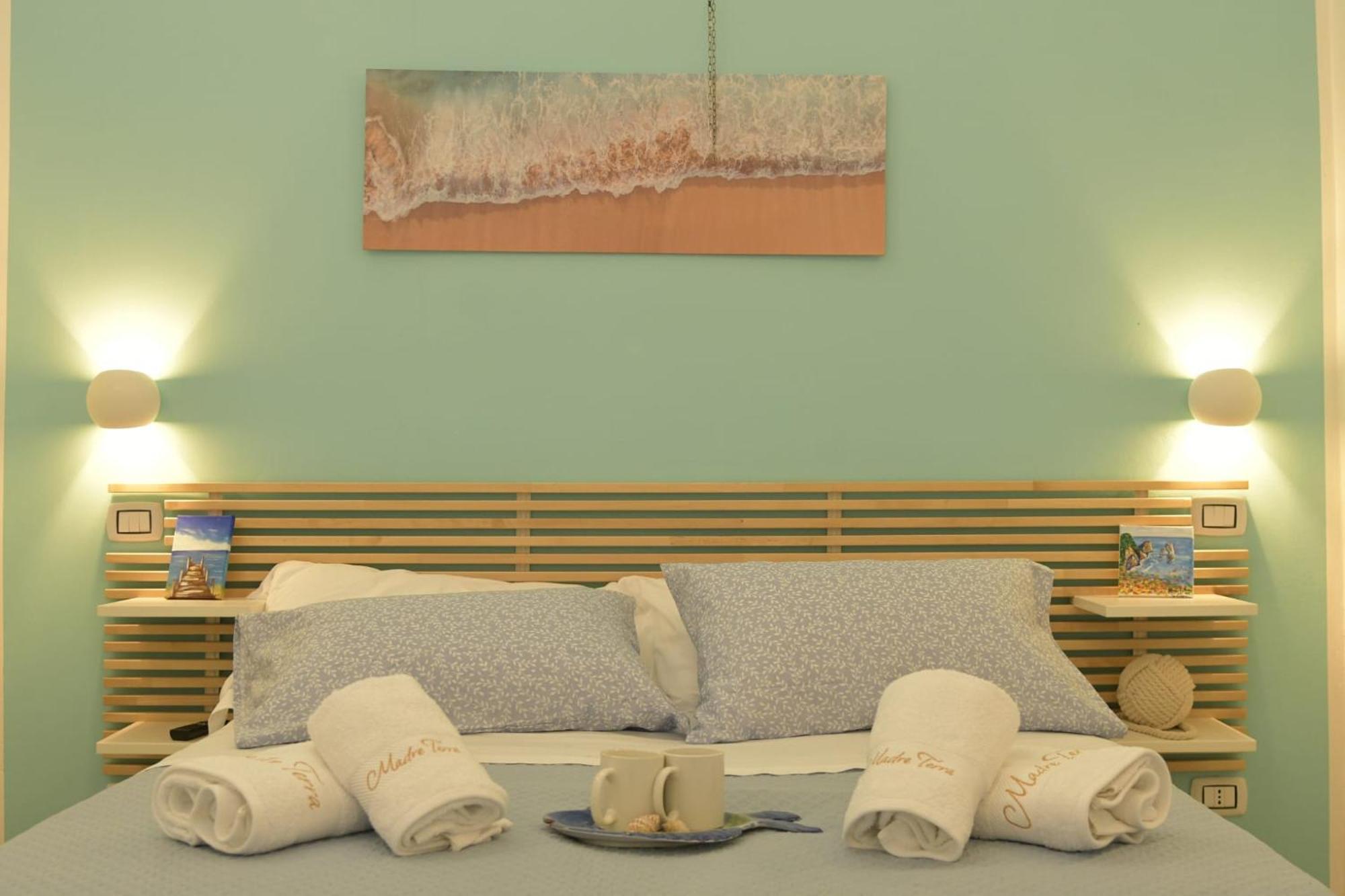 Madre Terra Apartment & Rooms تيراسيني المظهر الخارجي الصورة