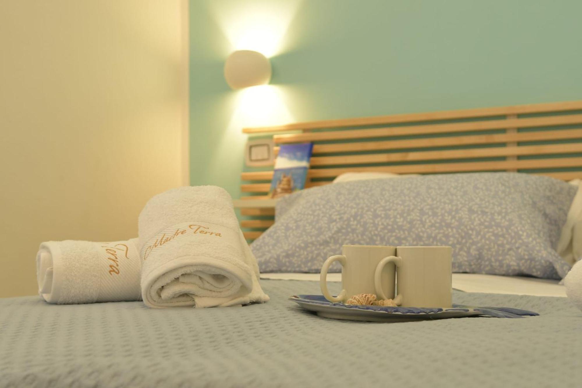 Madre Terra Apartment & Rooms تيراسيني المظهر الخارجي الصورة